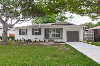 1010 Noble Avenue, Carrollton, TX 75006