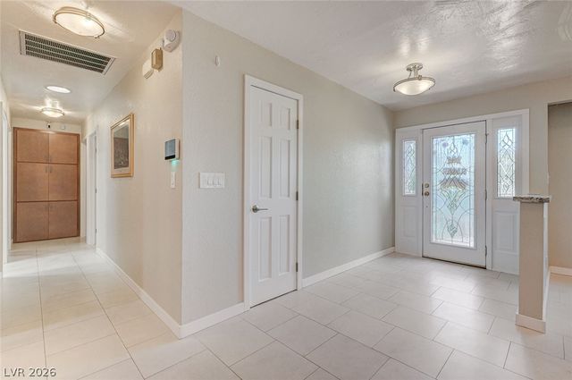 11 Pheasant Ridge Circle, Henderson, NV 89014