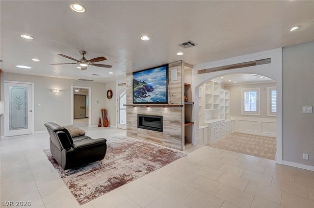 11 Pheasant Ridge Circle, Henderson, NV 89014