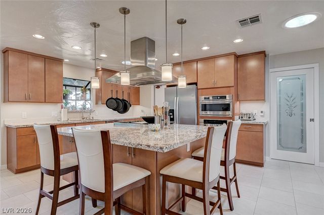 11 Pheasant Ridge Circle, Henderson, NV 89014