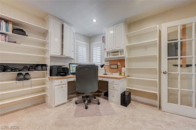 11 Pheasant Ridge Circle, Henderson, NV 89014