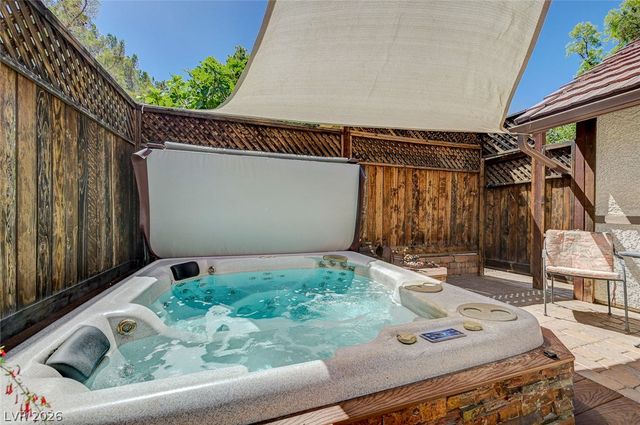 11 Pheasant Ridge Circle, Henderson, NV 89014