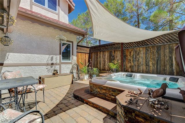 11 Pheasant Ridge Circle, Henderson, NV 89014