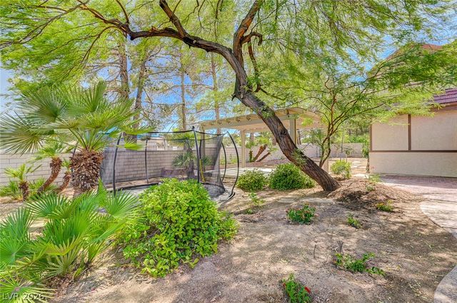 11 Pheasant Ridge Circle, Henderson, NV 89014
