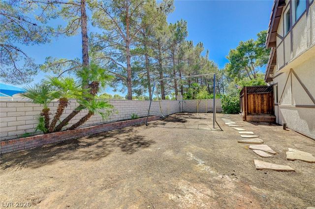 11 Pheasant Ridge Circle, Henderson, NV 89014