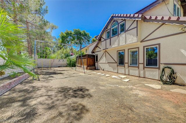 11 Pheasant Ridge Circle, Henderson, NV 89014