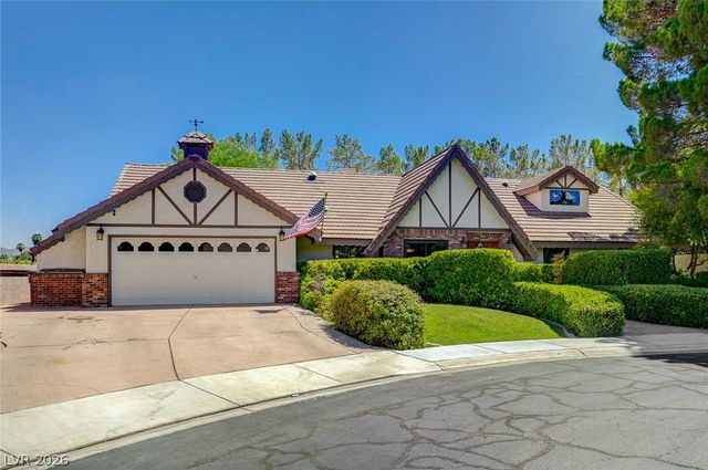 11 Pheasant Ridge Circle, Henderson, NV 89014