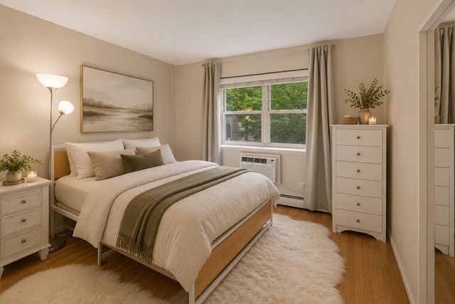 420 W Aldine Avenue 222, Chicago, IL 60657