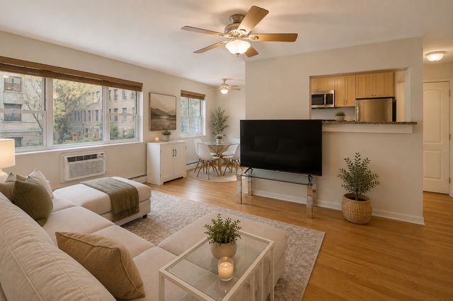 420 W Aldine Avenue 222, Chicago, IL 60657