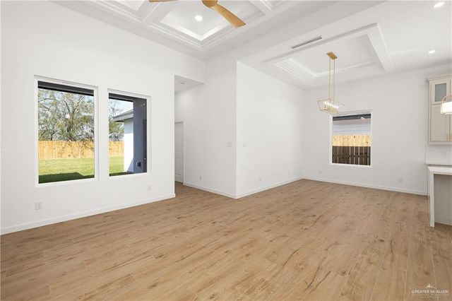 601 E Sadie Street, Edinburg, TX 78541