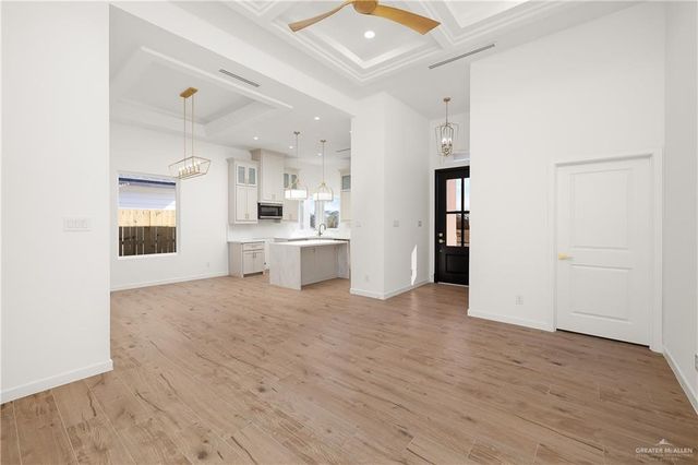 601 E Sadie Street, Edinburg, TX 78541