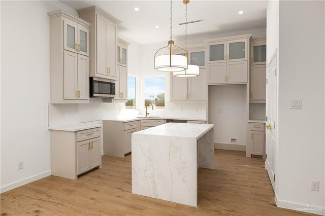 601 E Sadie Street, Edinburg, TX 78541