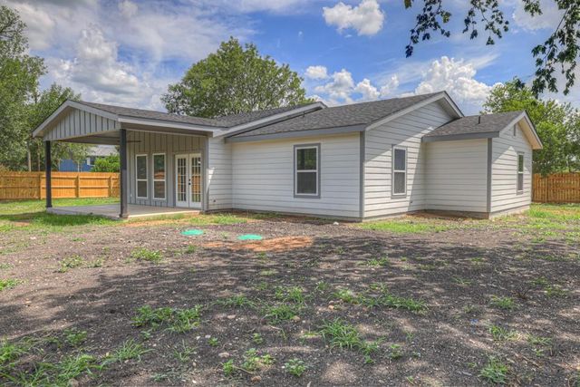 5063 Cedarside, San Marcos, TX 78666