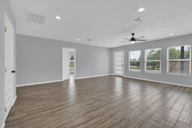 5063 Cedarside, San Marcos, TX 78666