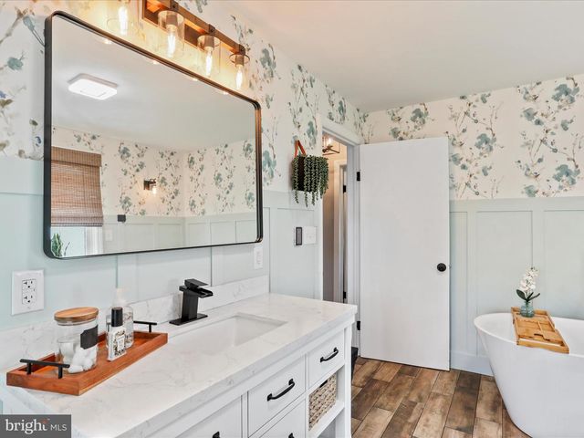 3781 WARM SPRING RD, Chambersburg, PA 17202