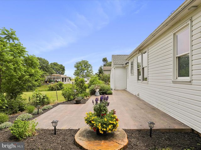 3781 WARM SPRING RD, Chambersburg, PA 17202