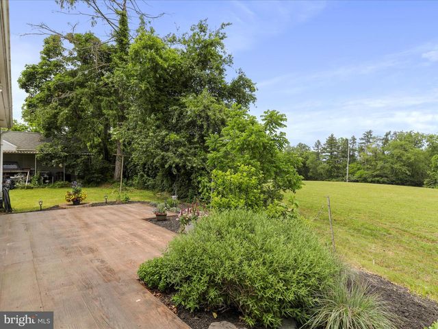 3781 WARM SPRING RD, Chambersburg, PA 17202