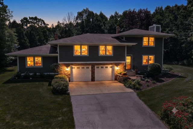 N93W24655 Bark ROAD, Colgate, WI 53017