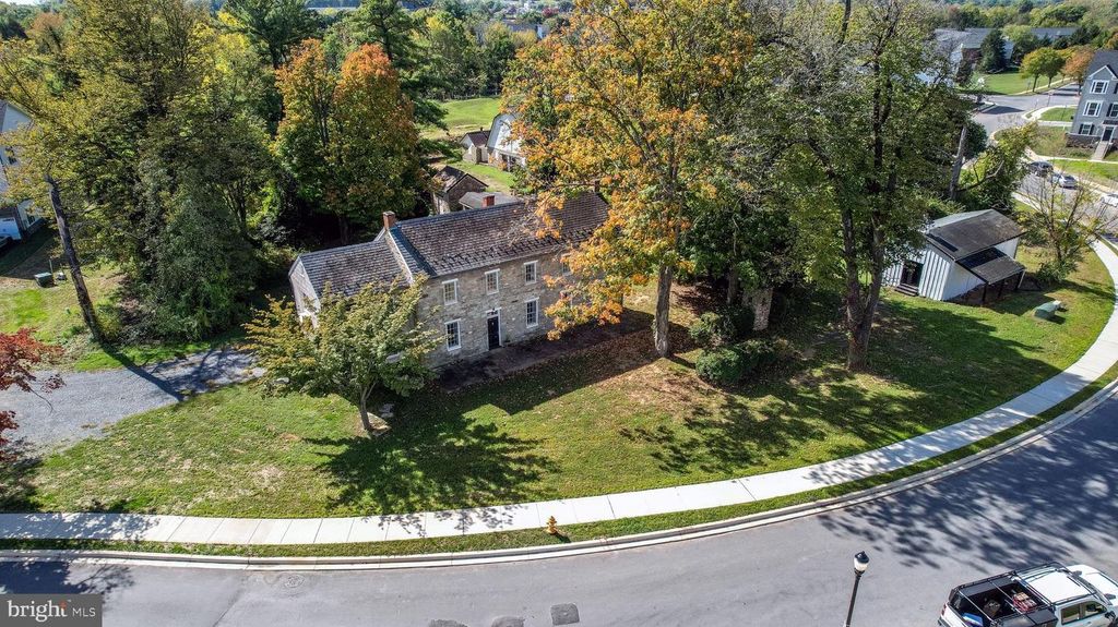1776 ATLAS DR, Frederick, MD 21702