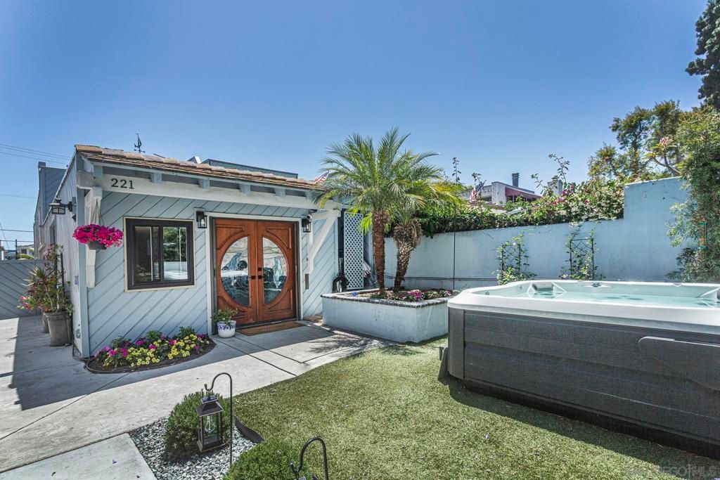 Image 1 of property listing at 221 B Ave, Coronado, CA 92118