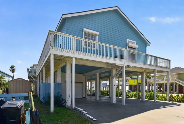 1978 Gulf Street, Crystal Beach, TX 77650