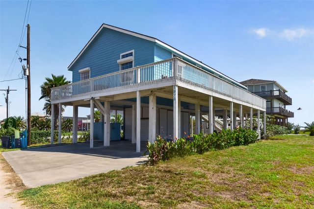 1978 Gulf Street, Crystal Beach, TX 77650