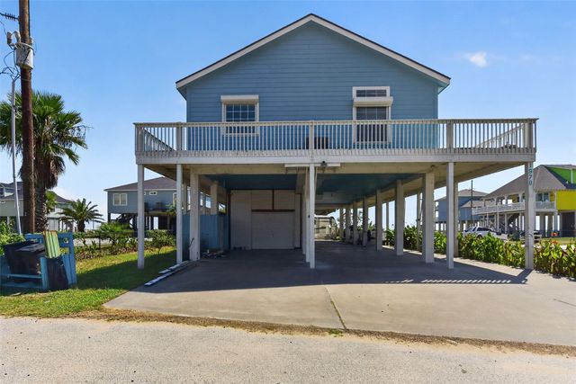 1978 Gulf Street, Crystal Beach, TX 77650