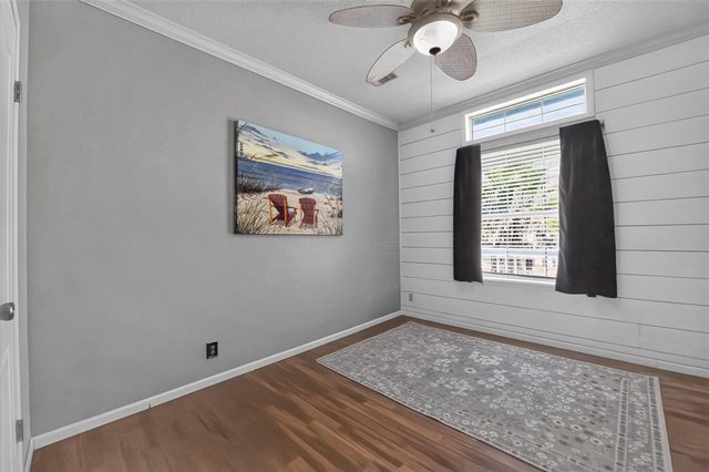 1978 Gulf Street, Crystal Beach, TX 77650