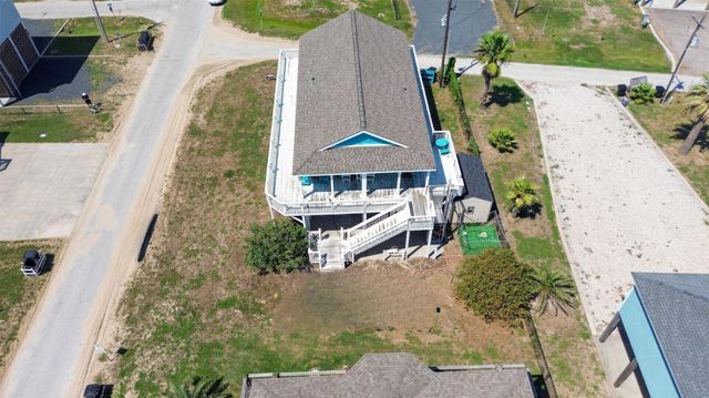 1978 Gulf Street, Crystal Beach, TX 77650