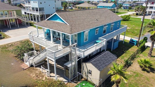 1978 Gulf Street, Crystal Beach, TX 77650