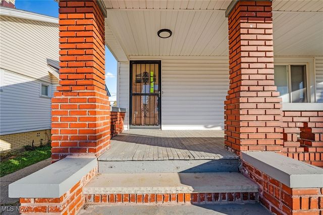 13501 Saybrook Avenue, Garfield Heights, OH 44105