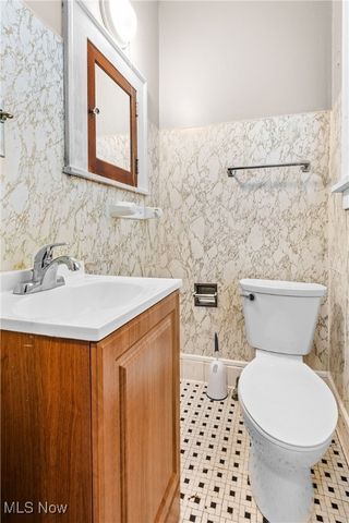 13501 Saybrook Avenue, Garfield Heights, OH 44105