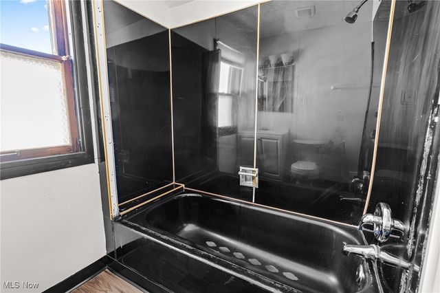 13501 Saybrook Avenue, Garfield Heights, OH 44105