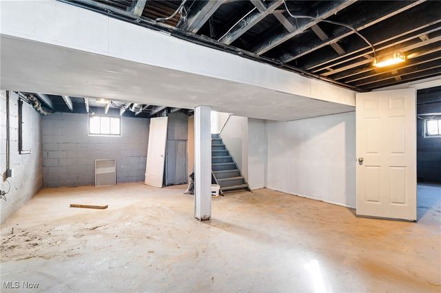 13501 Saybrook Avenue, Garfield Heights, OH 44105