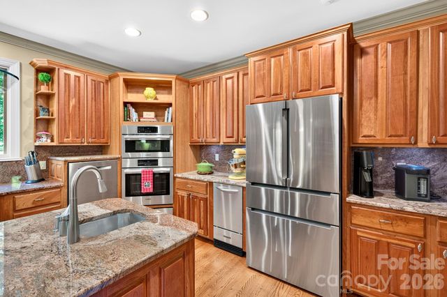 25 Whitaker View Road, Fairview, NC 28730