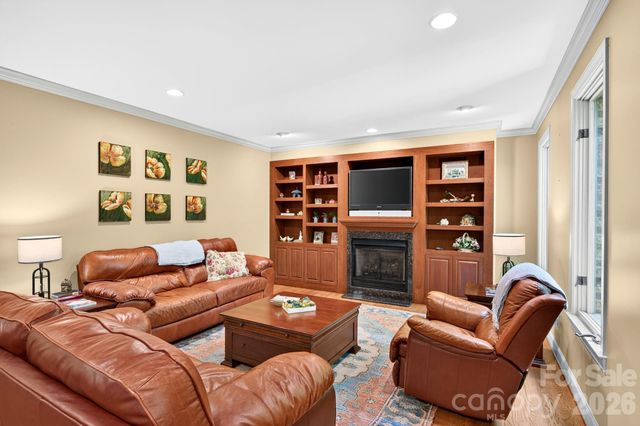 25 Whitaker View Road, Fairview, NC 28730