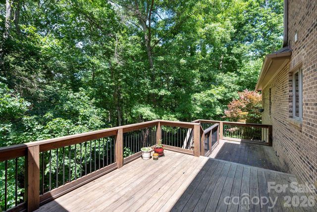 25 Whitaker View Road, Fairview, NC 28730