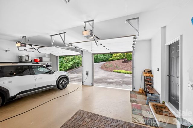 25 Whitaker View Road, Fairview, NC 28730