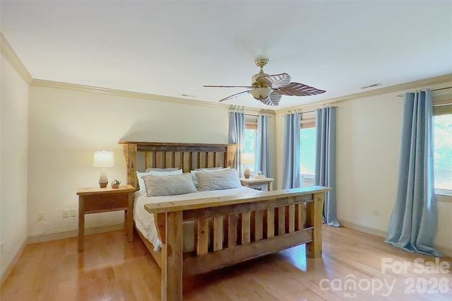 25 Whitaker View Road, Fairview, NC 28730