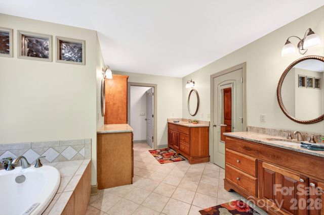 25 Whitaker View Road, Fairview, NC 28730