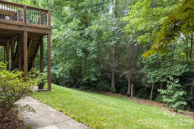 25 Whitaker View Road, Fairview, NC 28730