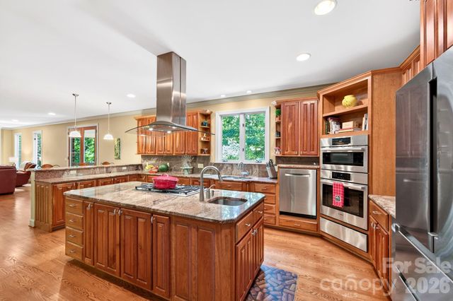 25 Whitaker View Road, Fairview, NC 28730