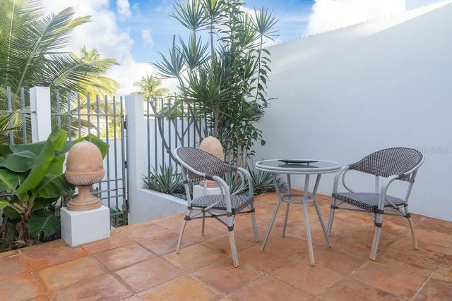 296 BRAVOS DE BOSTON, Vieques, PR 00765