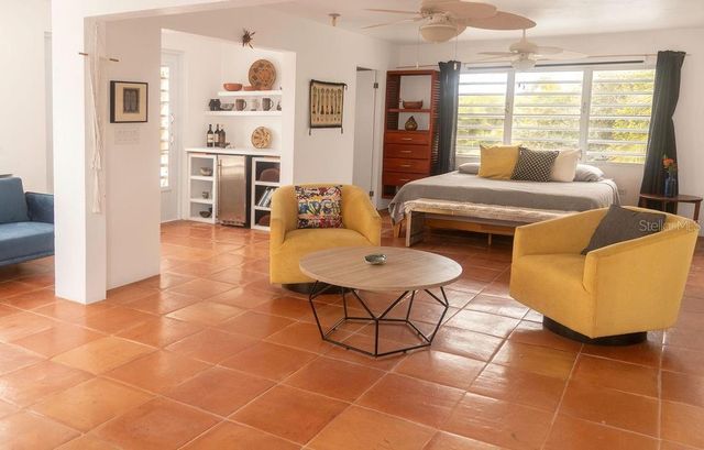 296 BRAVOS DE BOSTON, Vieques, PR 00765