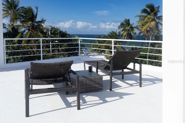 296 BRAVOS DE BOSTON, Vieques, PR 00765