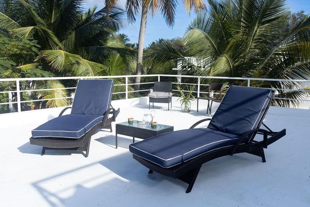 296 BRAVOS DE BOSTON, Vieques, PR 00765