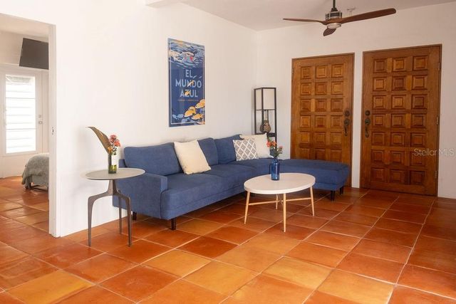 296 BRAVOS DE BOSTON, Vieques, PR 00765