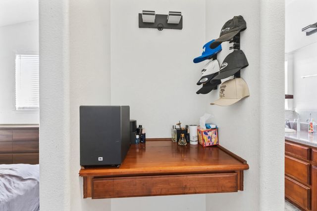 2000 Nita Alexander Ct, Modesto, CA 95358