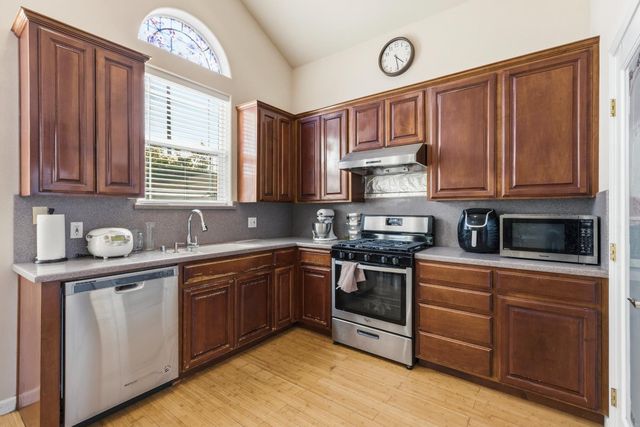 2000 Nita Alexander Ct, Modesto, CA 95358