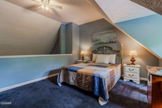 351 Woodridge Way, Pigeon Forge, TN 37863